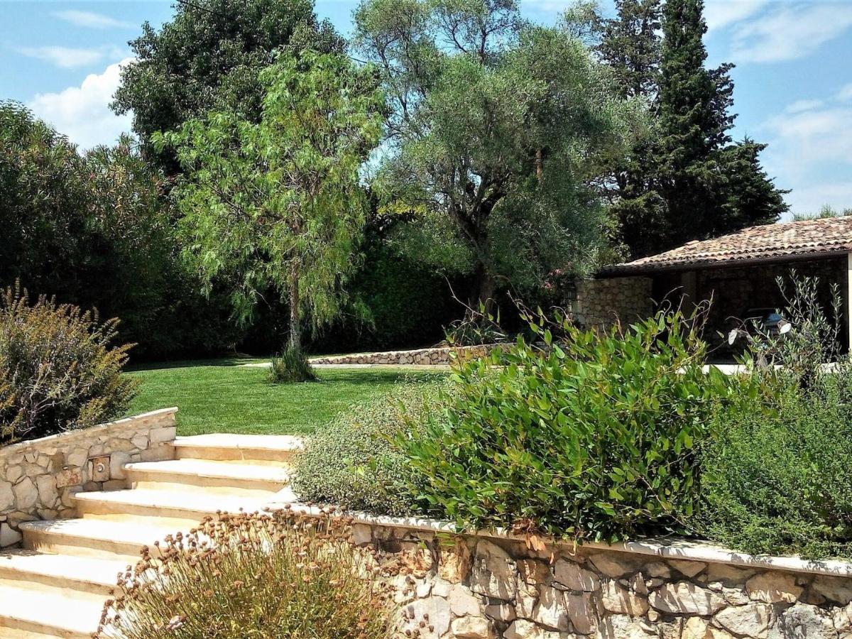 Peaceful Villa In Saint Paul De Vence With Pool Exterior photo